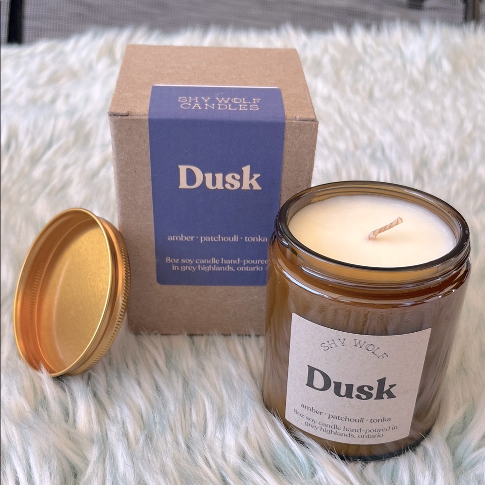 NWOT Shy Wolf Candles, 🇨🇦 Made in Canada, “Dusk” Scented Soy Candle
